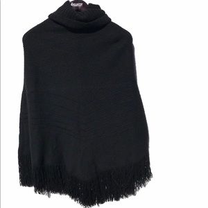 Banana Republic || Extra fine merino wool poncho